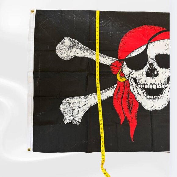 Pirate Skull & Crossbones Flag with Red Bandana – Jolly Roger Black Banner - Picture 2 of 4